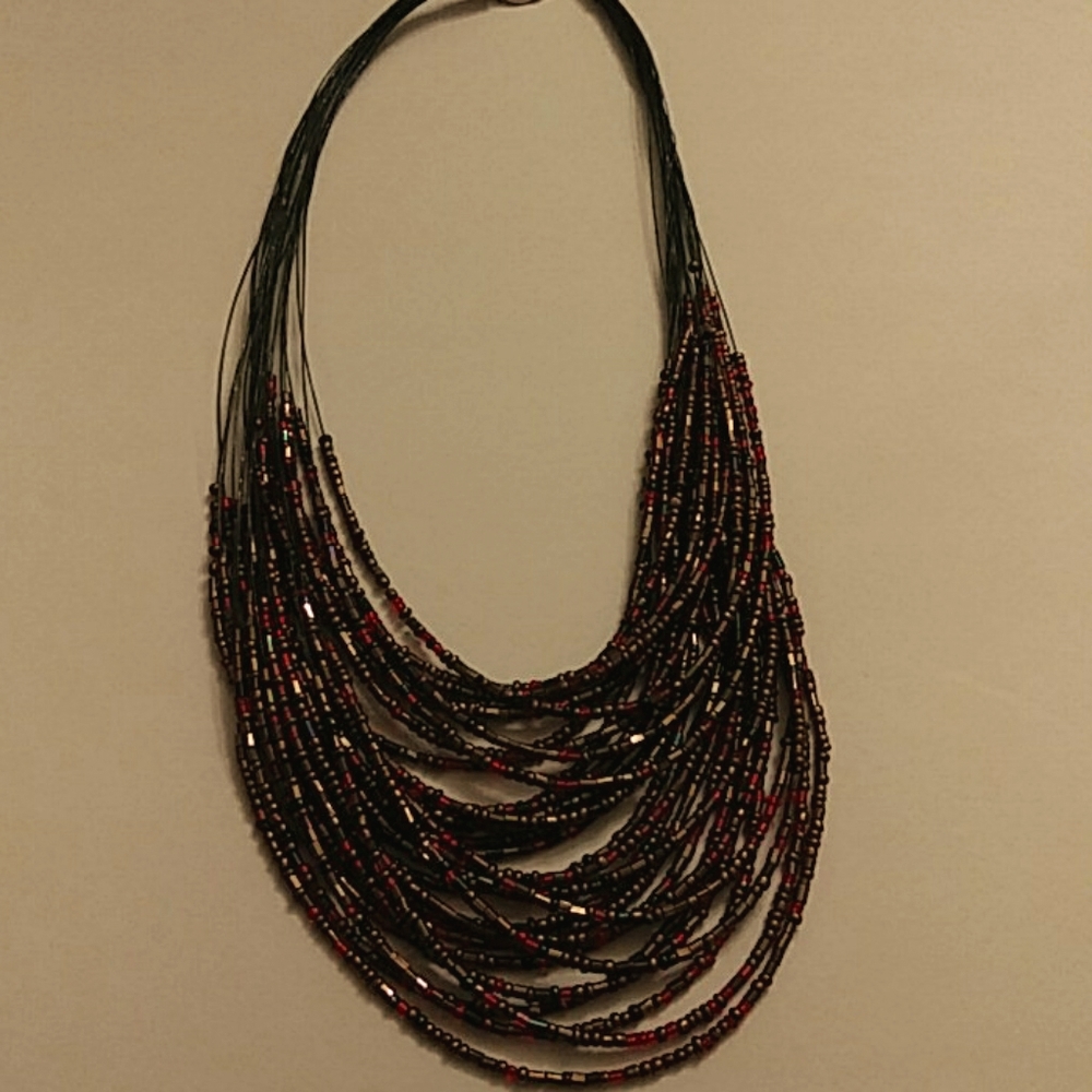 Holiday necklace